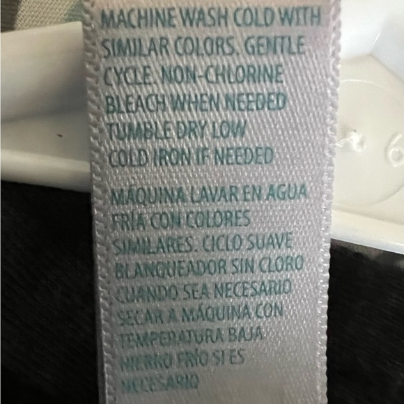 Just Be Women’s Grey Open Cardigan with Black Crochet Detail - Picture 6 of 8